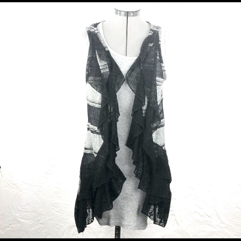 A’reve gray and black lace boho festival vest-M